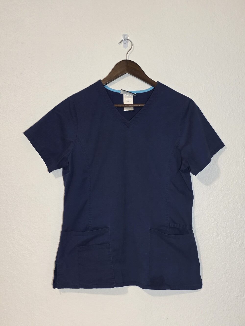 SB Scrubs Women XS Indigo Blue V-Neck Medical Nursing Scrub Top Pockets Stretch